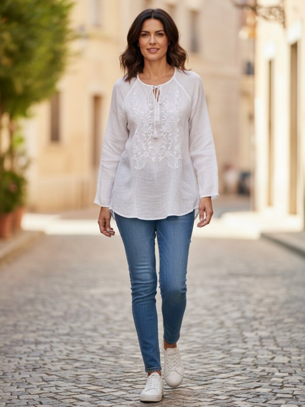 Chico's Cotton Gauze Embroidered Top Sz 1 (M/8) White #283B